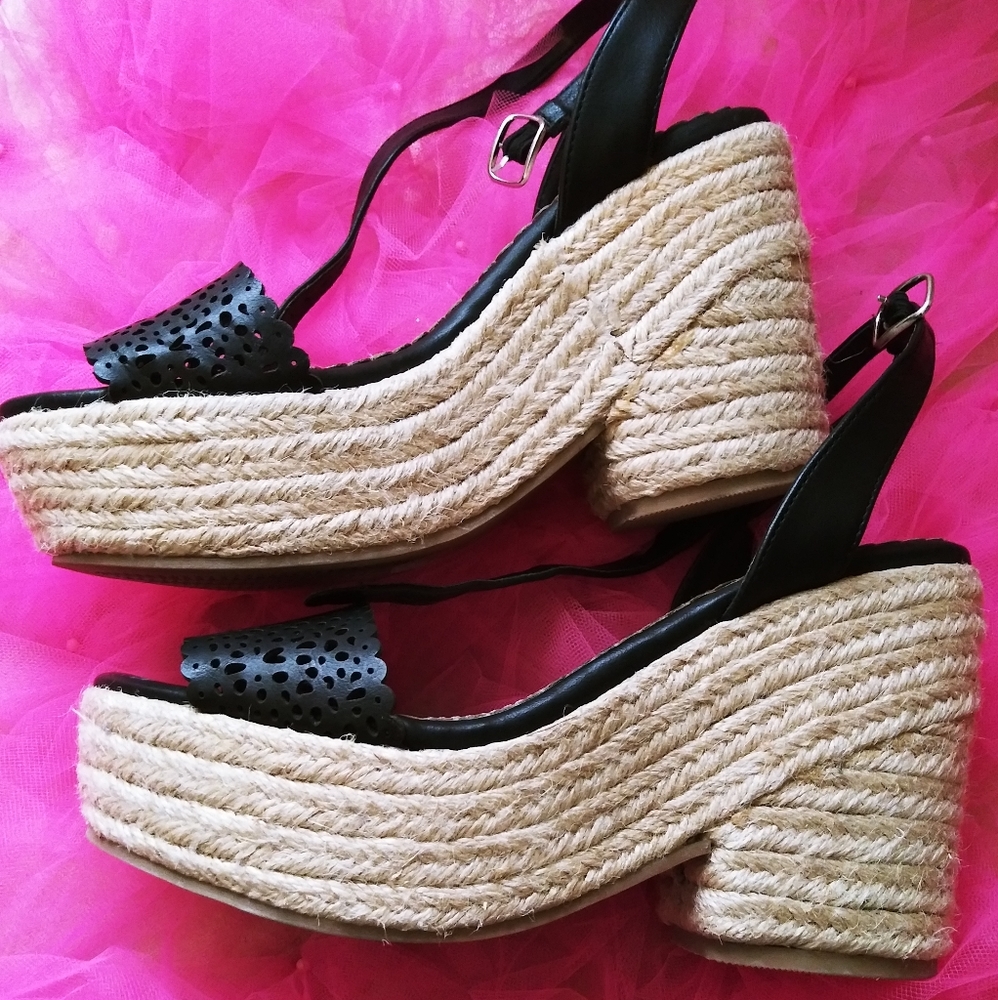 Wedge heels